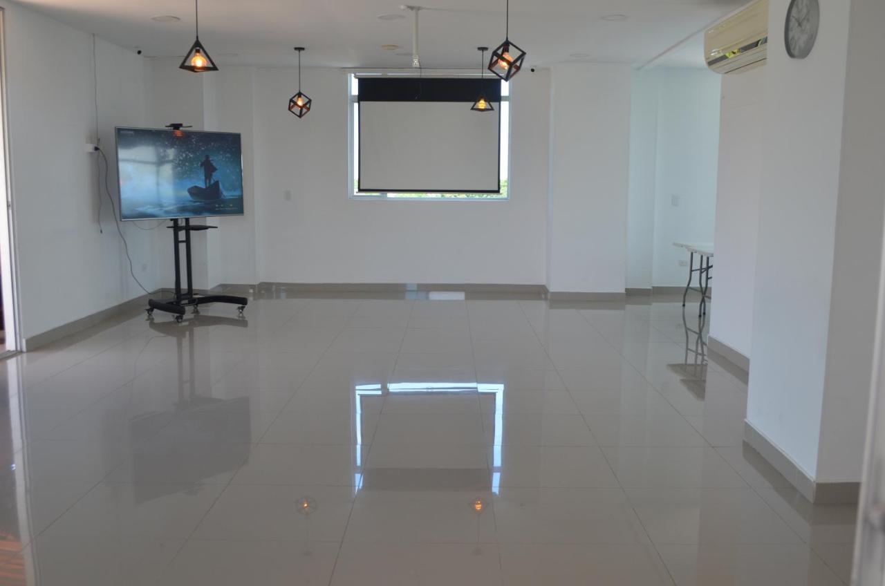 Hotel Ucla Center Valledupar Bagian luar foto